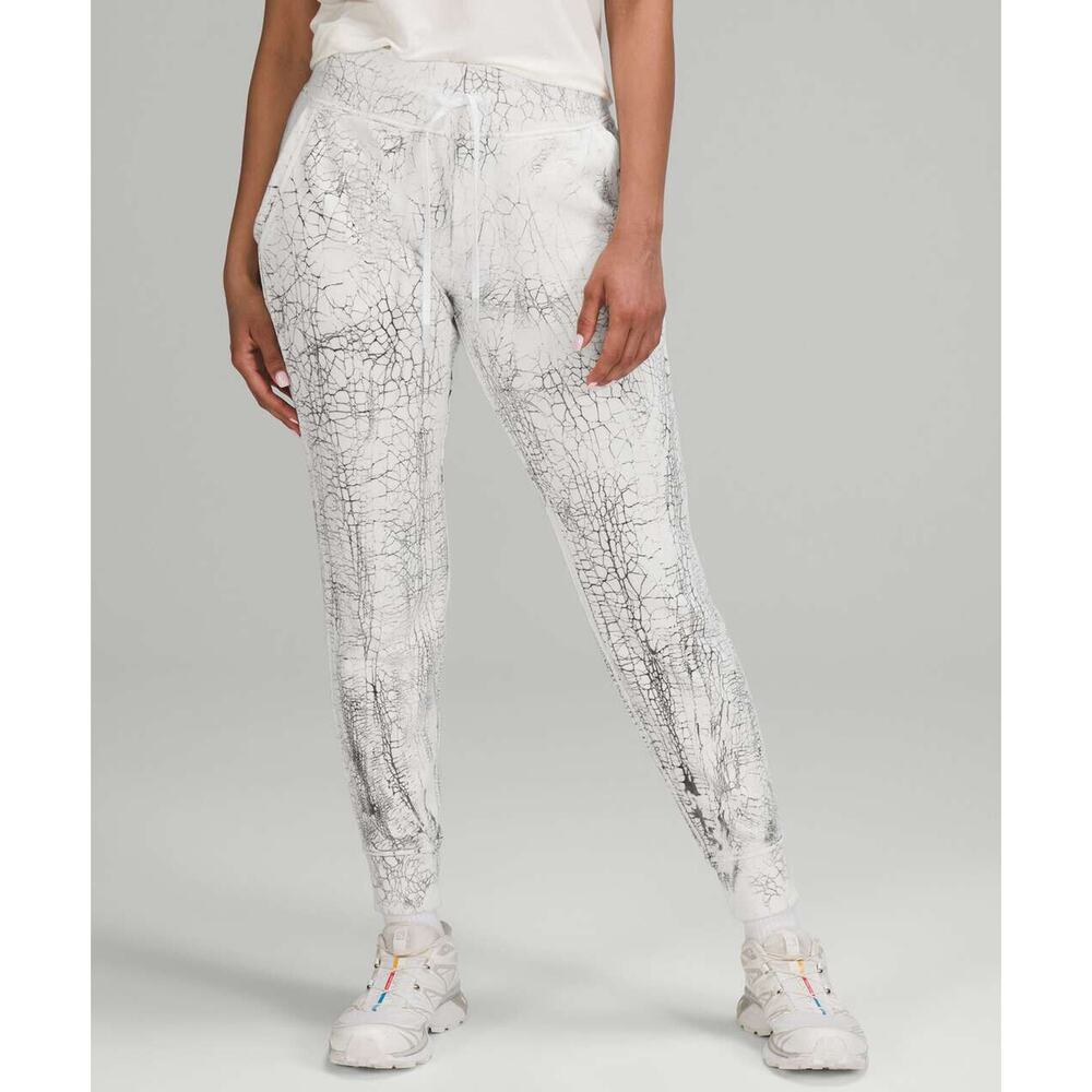 Lululemon Warm Down Jogger 7/8 Length Thread Dye White Black Pants Size 4 Lounge - Picture 3 of 12